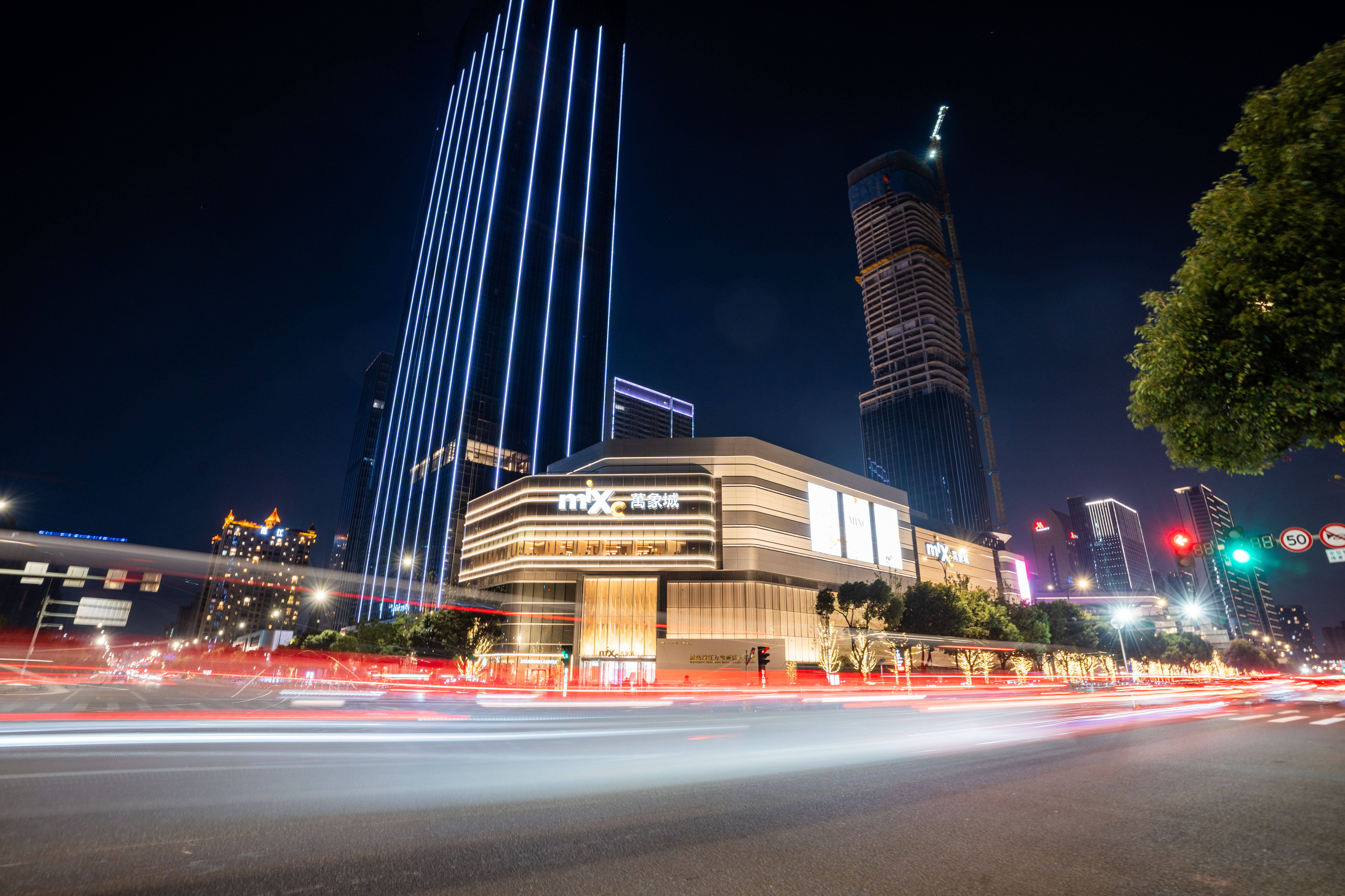 项目外立面.jpg 项目外立面.jpg