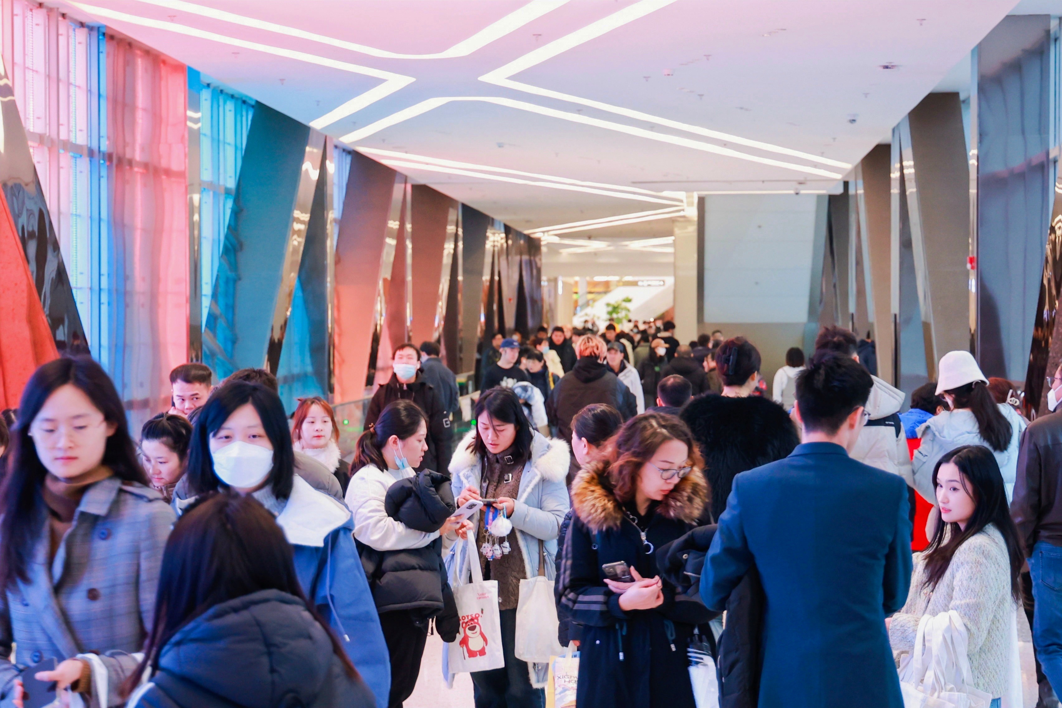 3-人流.jpg 3-人流.jpg