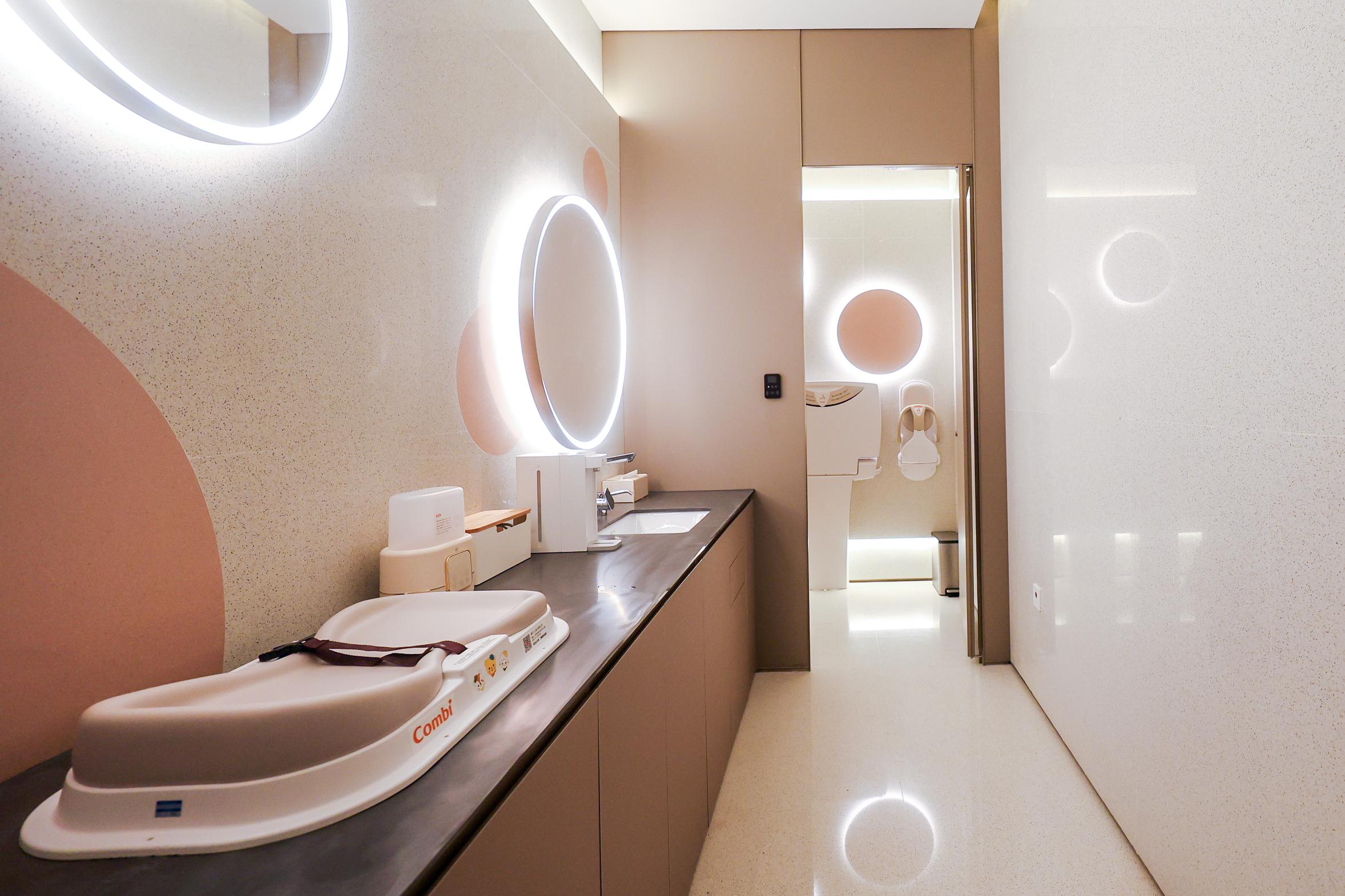 母婴室.jpg 母婴室.jpg